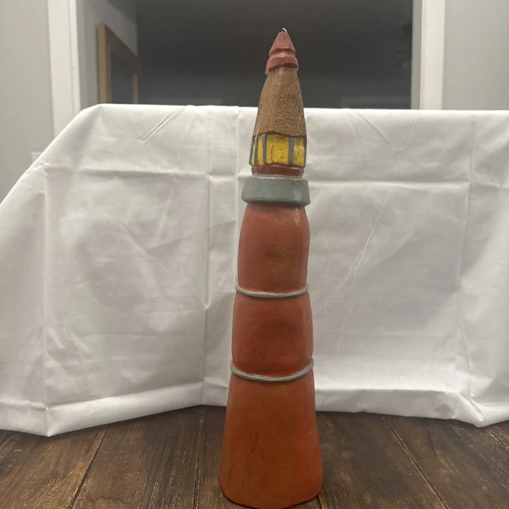 Wooden Lighthouse Statue (B15)